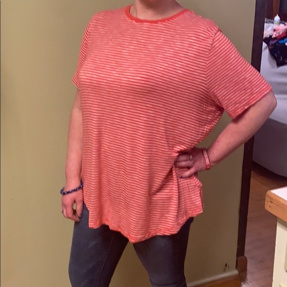 Old Navy Tops - Old Navy Tee Shirt
